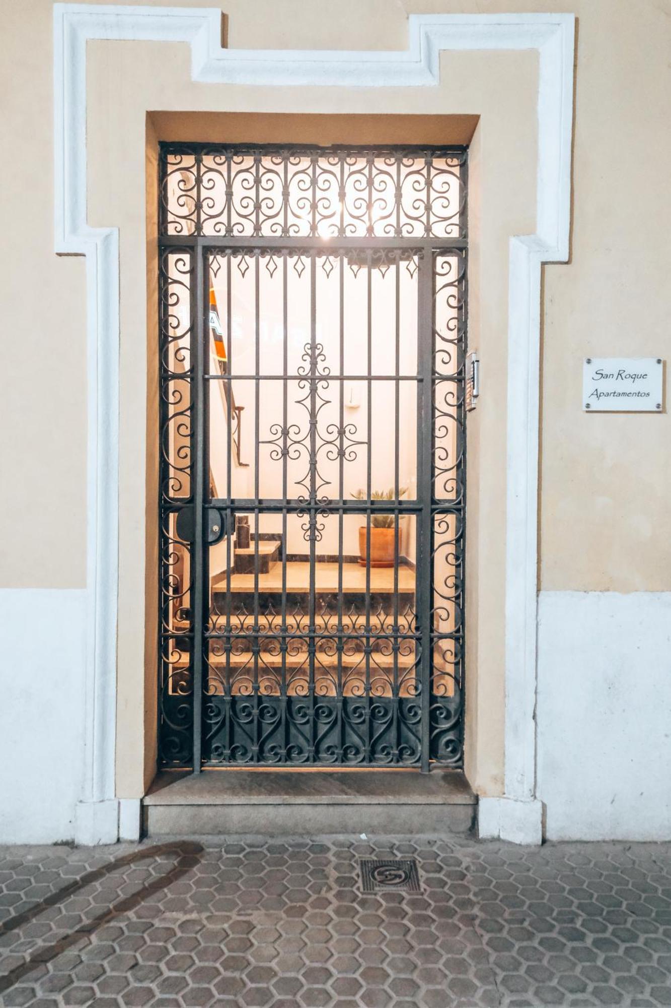 Apartamentos San Roque Σεβίλλη Εξωτερικό φωτογραφία